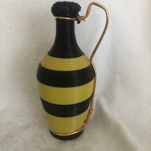 MCM Art Decor Wine Decanter - Picture 1 of 7